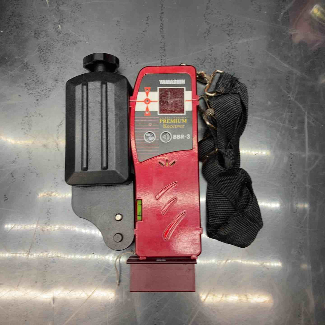 ◇山真製鋸(YAMASHIN) レーザー墨出し器 PM-4 矩・横【川越店】