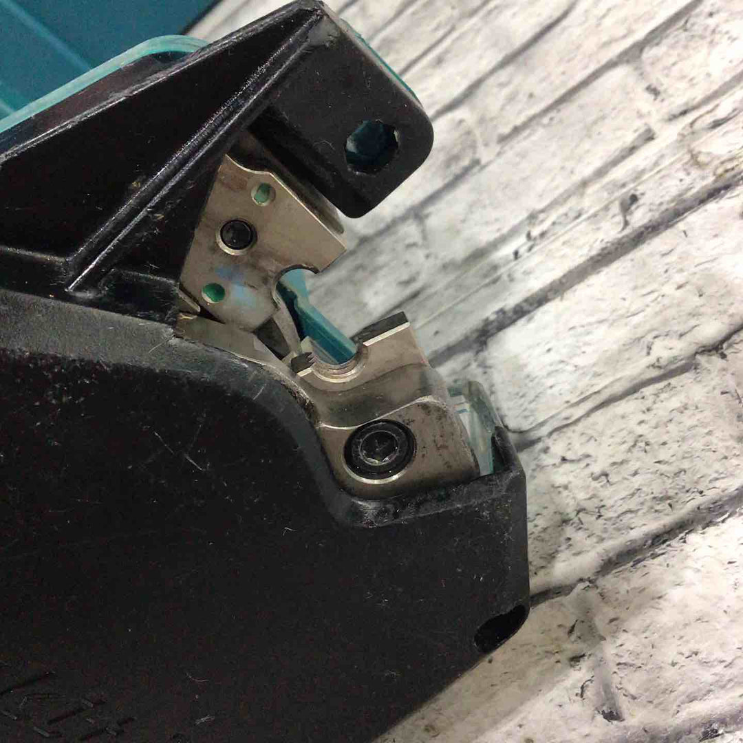 ★マキタ(makita) コードレス全ネジカッター SC102DZK【川口店】