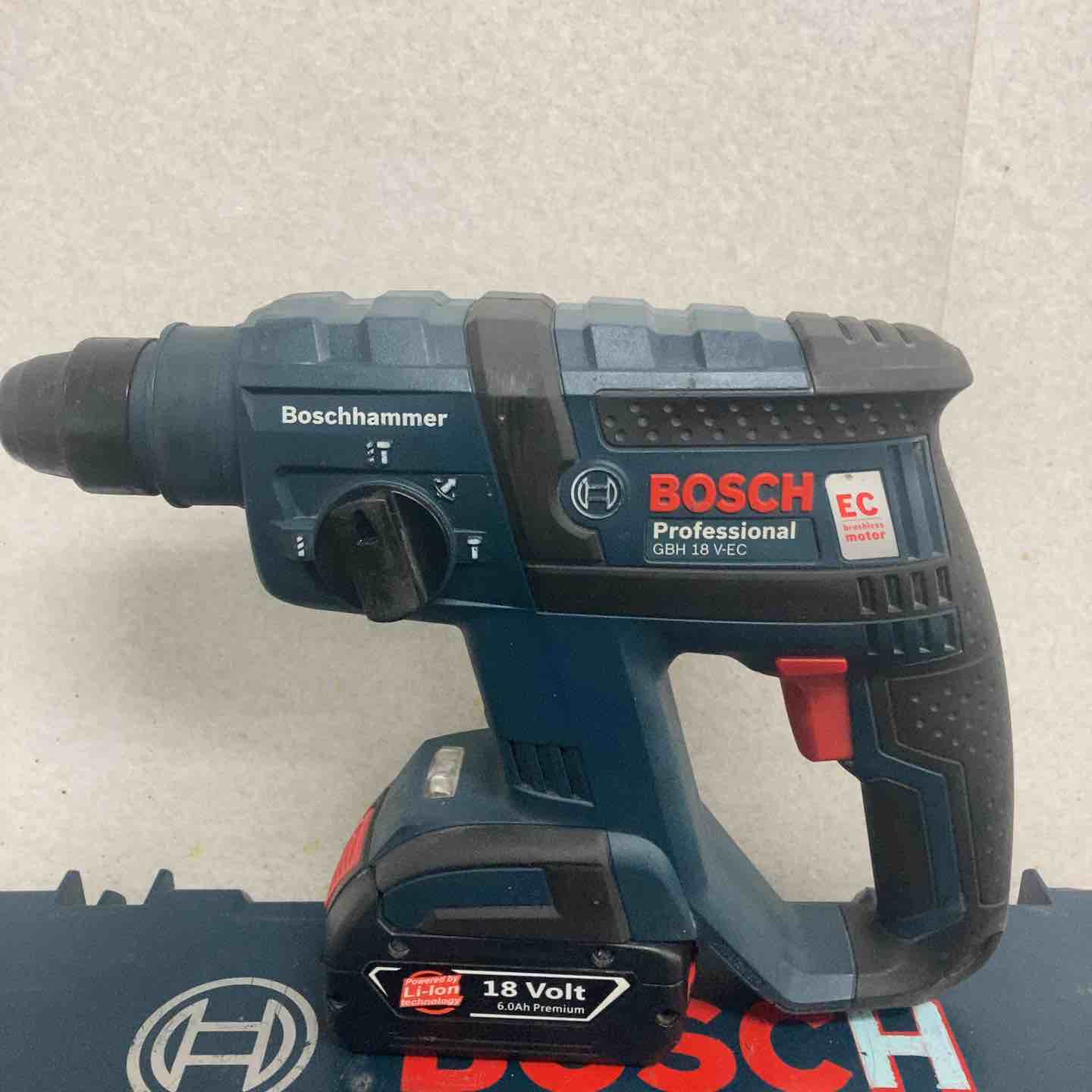 BOSCH(ボッシュ) 18Vバッテリーハンマードリル特別セット (バッテリー3