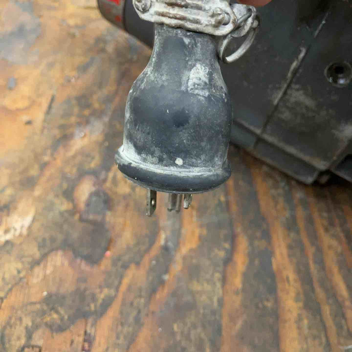 ▼ ミルウォーキー コアドリル CL-592 本体のみ【柏店】