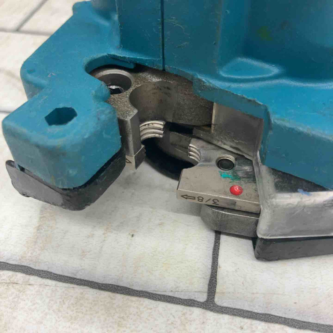 ★マキタ(makita) コードレス全ネジカッター SC103DSMX W3/8刃付(10.8V1.5Ahバッテリー2個、充電器)【所沢店】