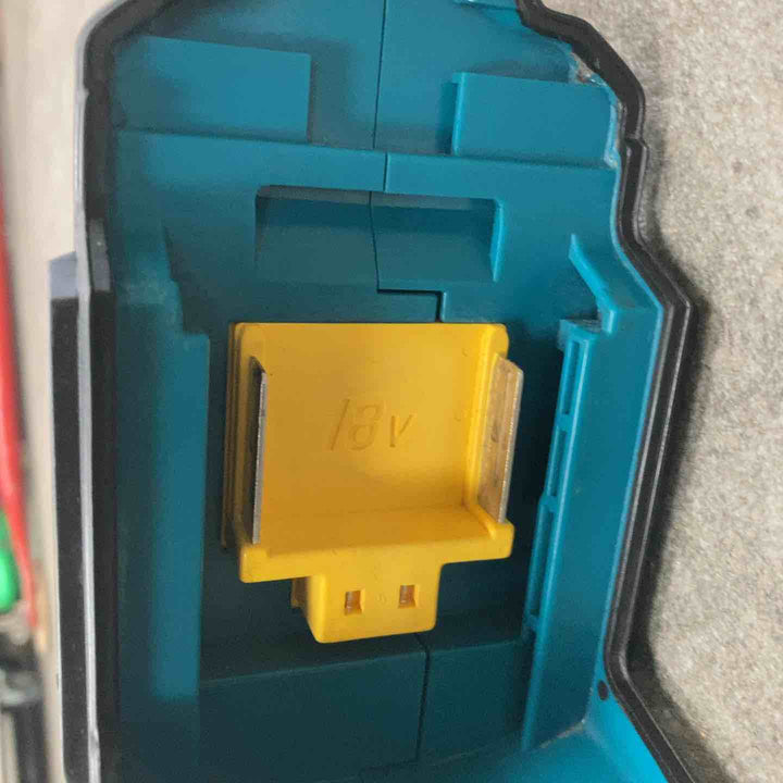 ★マキタ(makita) コードレスコンクリートバイブレータ VR350DZ【川崎店】