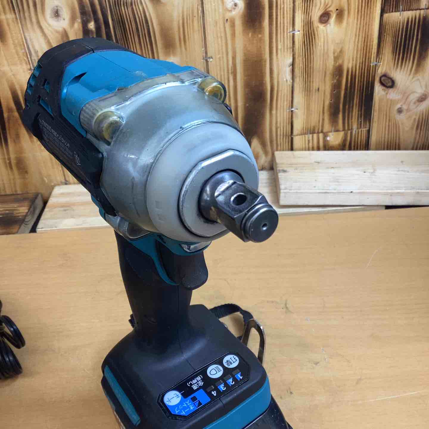 ☆マキタ(makita) コードレスインパクトレンチ TW300DRGX【越谷店