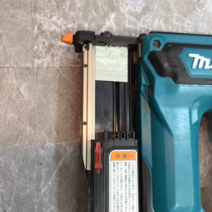 ★マキタ(makita) コードレスピンネイラ PT353DZ【八潮店】