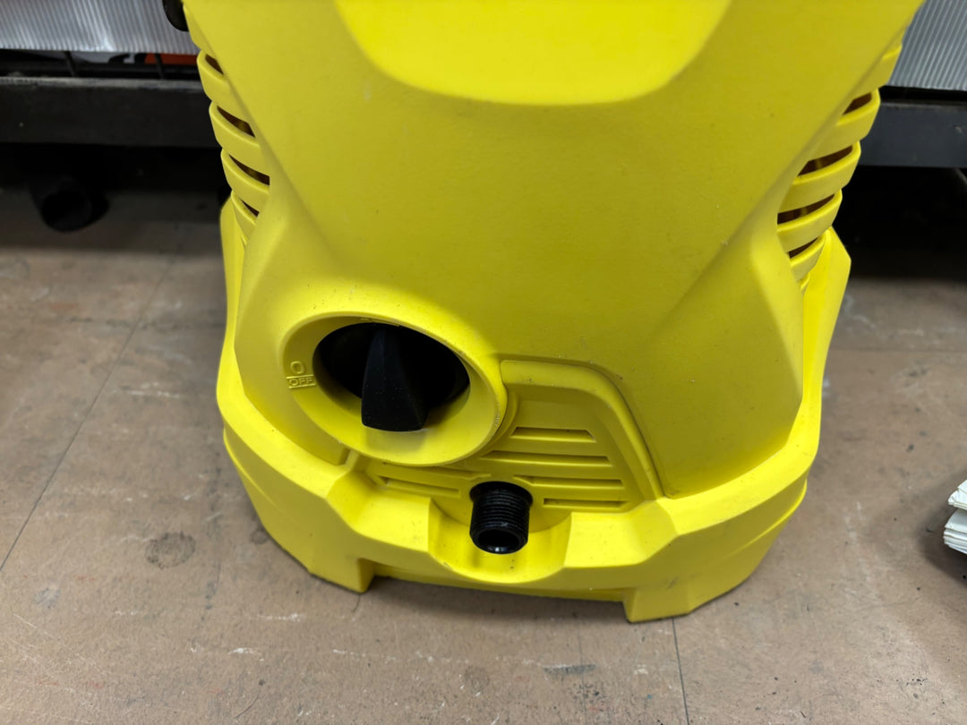 〇ケルヒャー(KARCHER) 高圧洗浄機 K 2（1.602-218.0）【草加店】