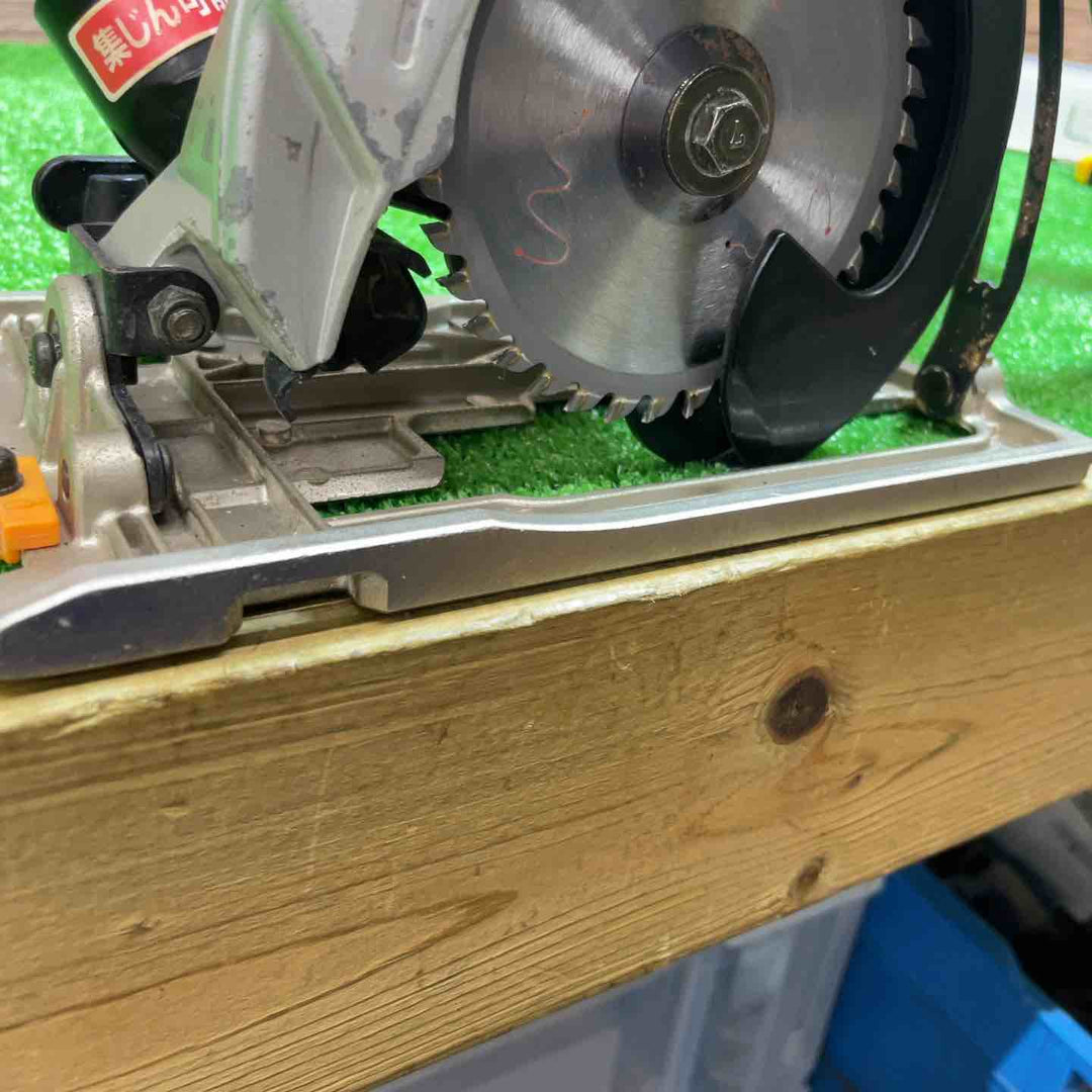 マキタ(makita) 125mm内装直角マルノコ 5210L【桶川店】