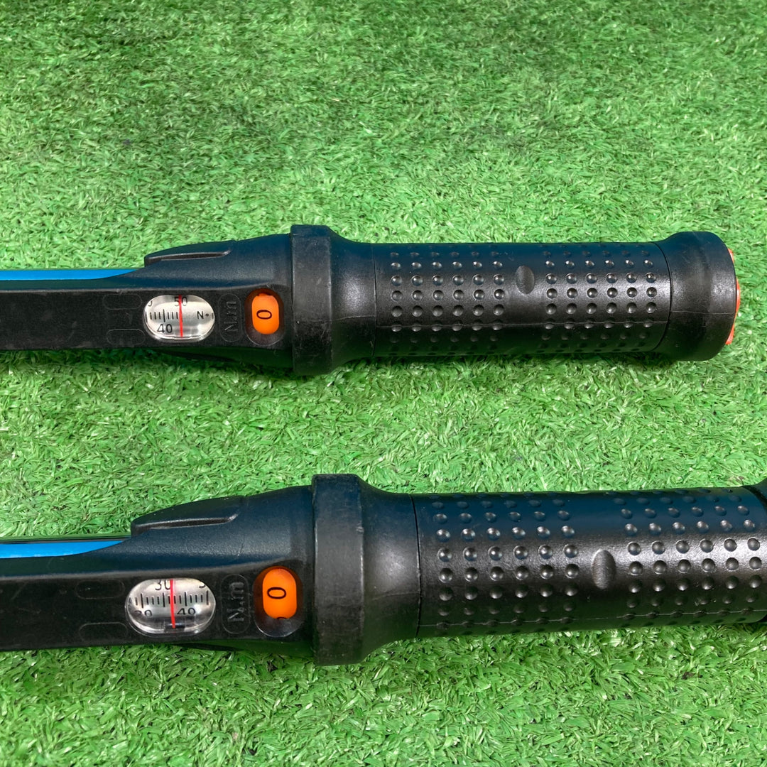 【中古品】◇KTC ケーティーシー 9.5Sq プレセット型トルクレンチ 10～50Nm GW050-03 2個セット【岩槻店】