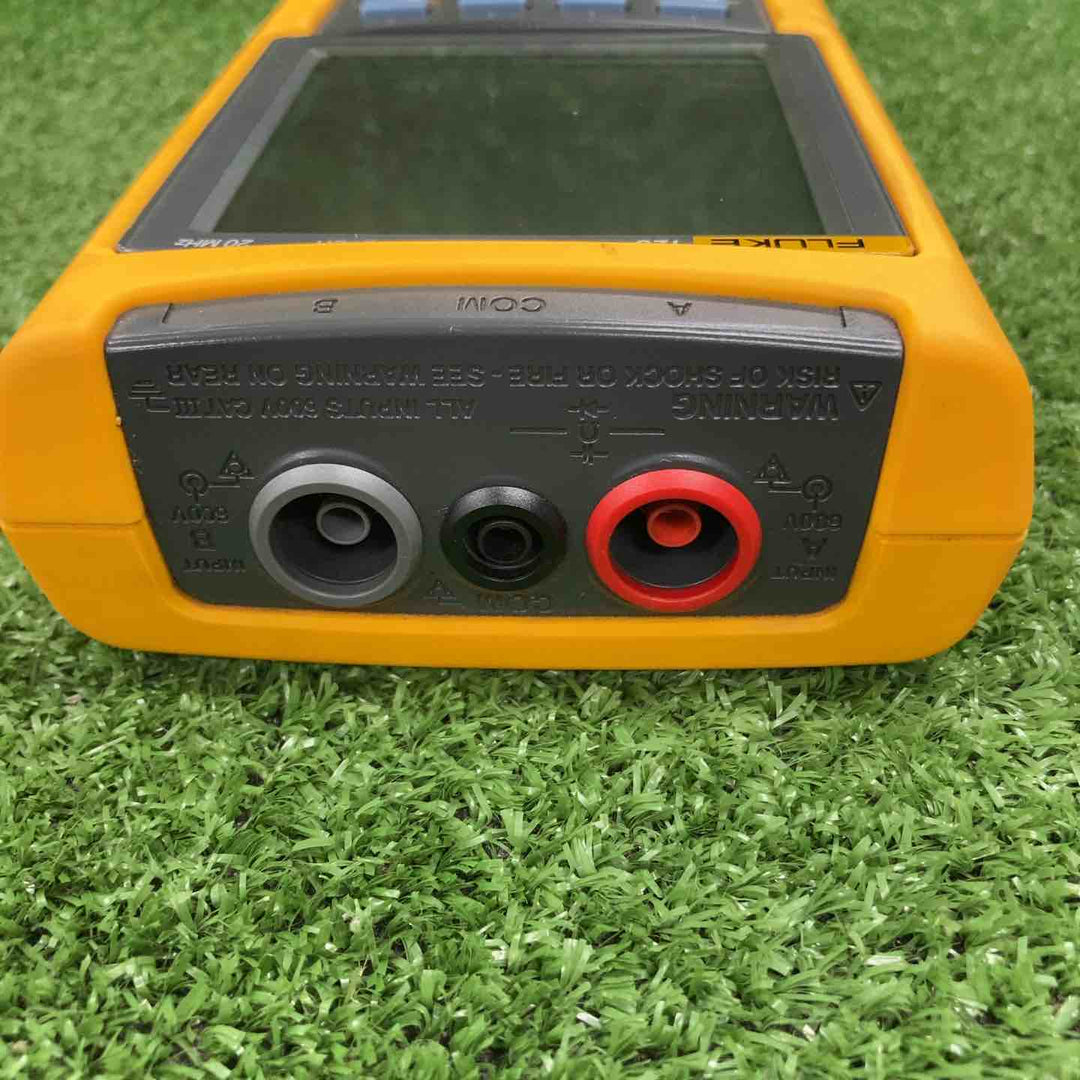 【ジャンク品】【バッテリー使用不可】 FLUKE スコープメーター モデル：【川崎店】