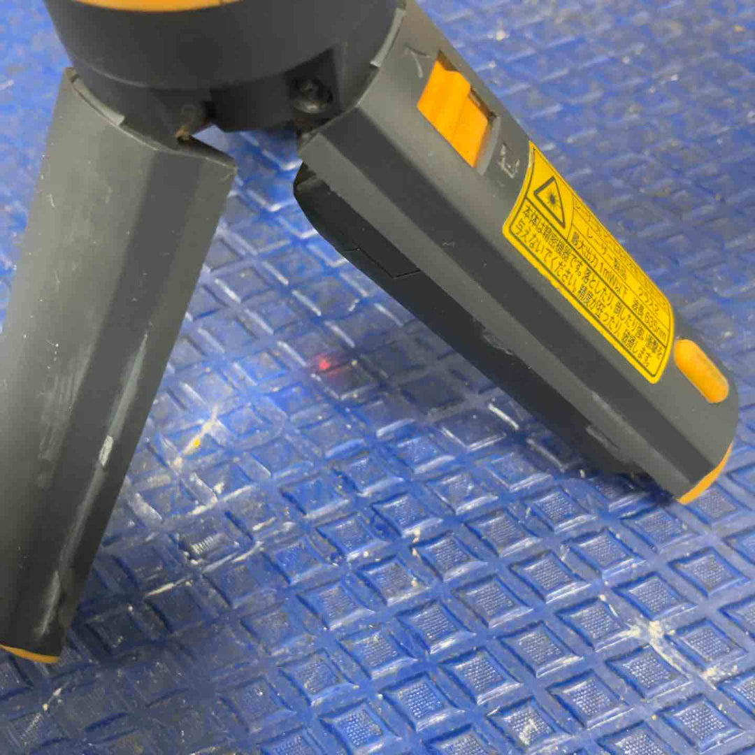 ◇パナソニック(Panasonic) レーザー墨出し器 墨出し名人 十字・地墨 BTL1100Y【草加店】