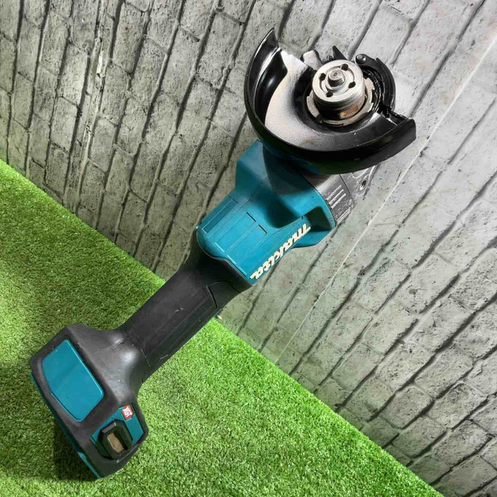 ★マキタ(makita) 100mmコードレスディスクグラインダ GA001GZ 40V 動作確認済み【川口店】