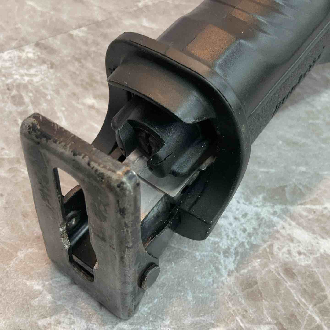 ◇マキタ 18V 充電式 レシプロソー XRJ04 （本体のみ）JR186DZK 同等品/コードレス[並行輸入品]【八潮店】