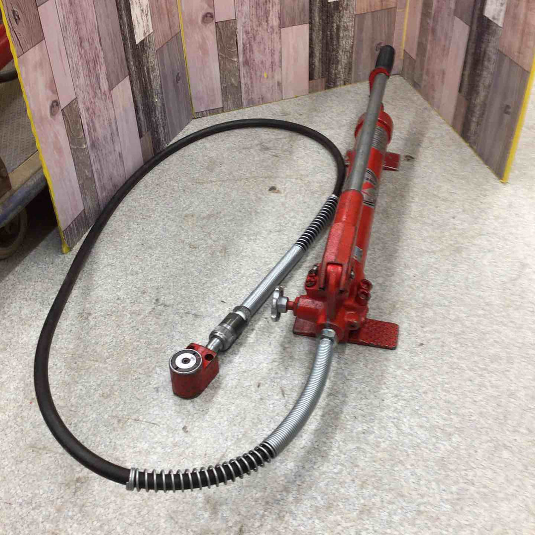理研 手動油圧ポンプ P-1B　先端S04-15【八潮店】