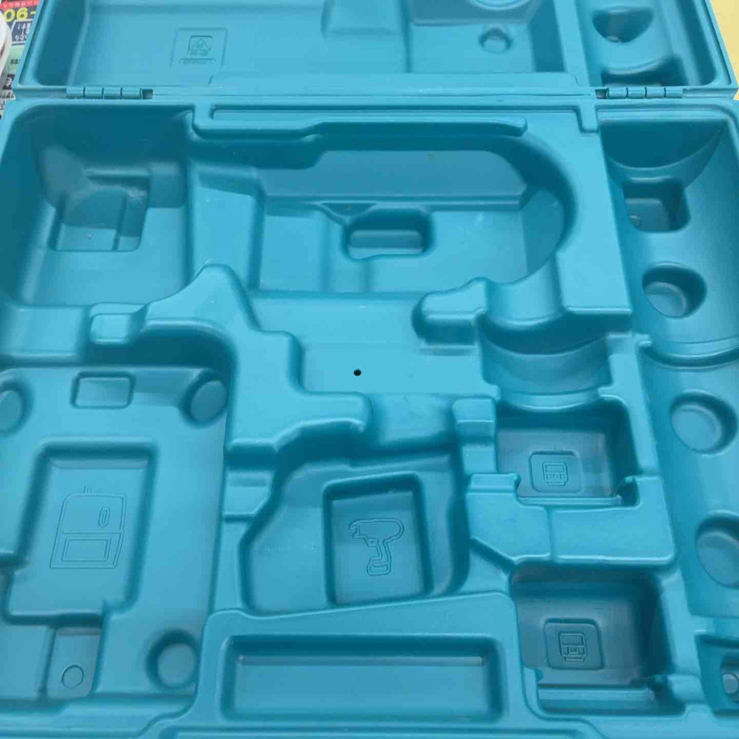 【中古品】 マキタ (makita) コードレス鉄筋結束機 リバータイア TR181DZK 【藤沢店】