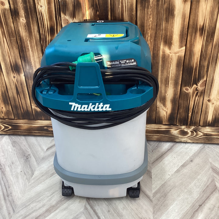 ★マキタ(makita) 集じん機 乾式 VC2530【草加店】