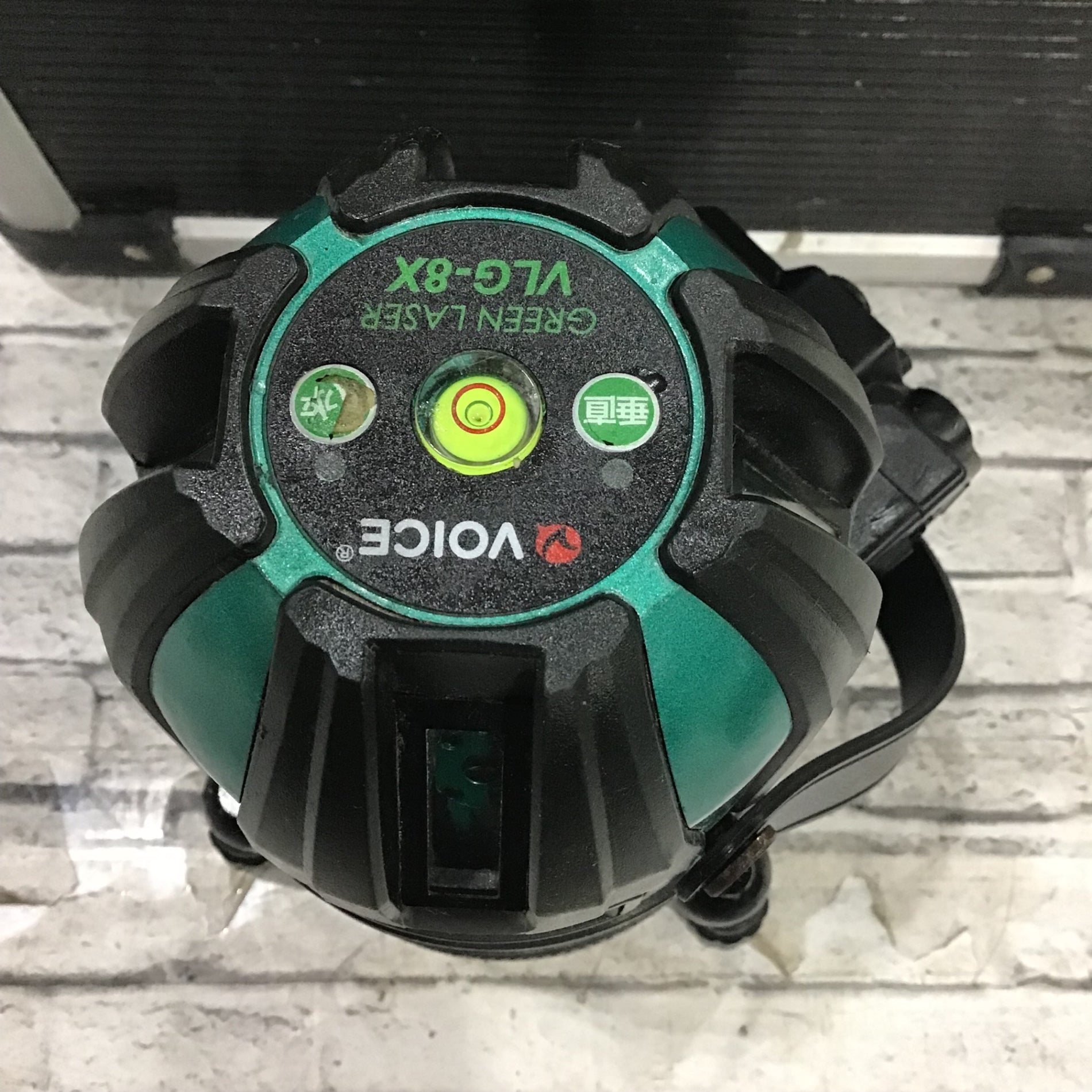 〇VOICE レーザー墨出し器 グリーンレーザー VLG-8X【川口店