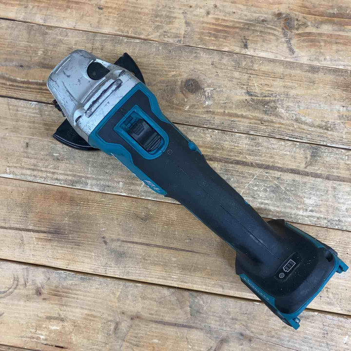マキタ(makita) 100mmコードレスディスクグラインダ GA404DZN (GA404DN) 【東大和店】