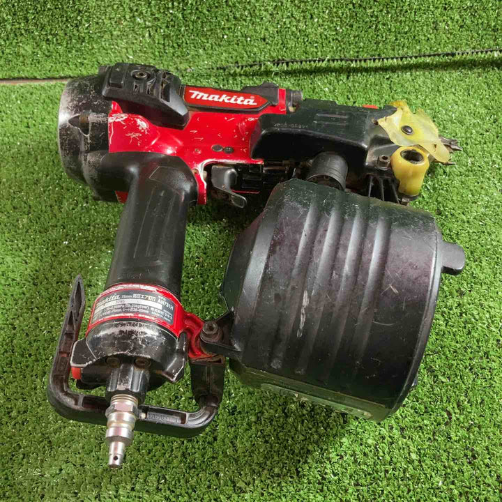 ★マキタ(makita) 高圧エア釘打ち機 AN731H【川崎店】