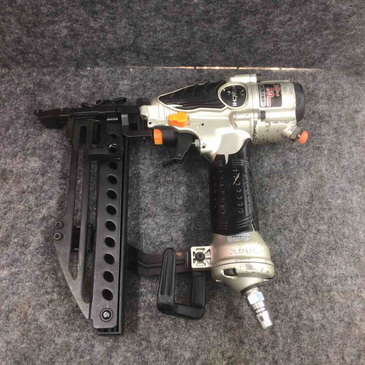 【中古品】 ハイコーキ/HIKOKI 常圧フロアタッカ N5004MF 【鴻巣店】