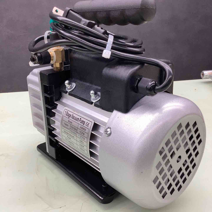 真空ポンプ A68N05【越谷店】