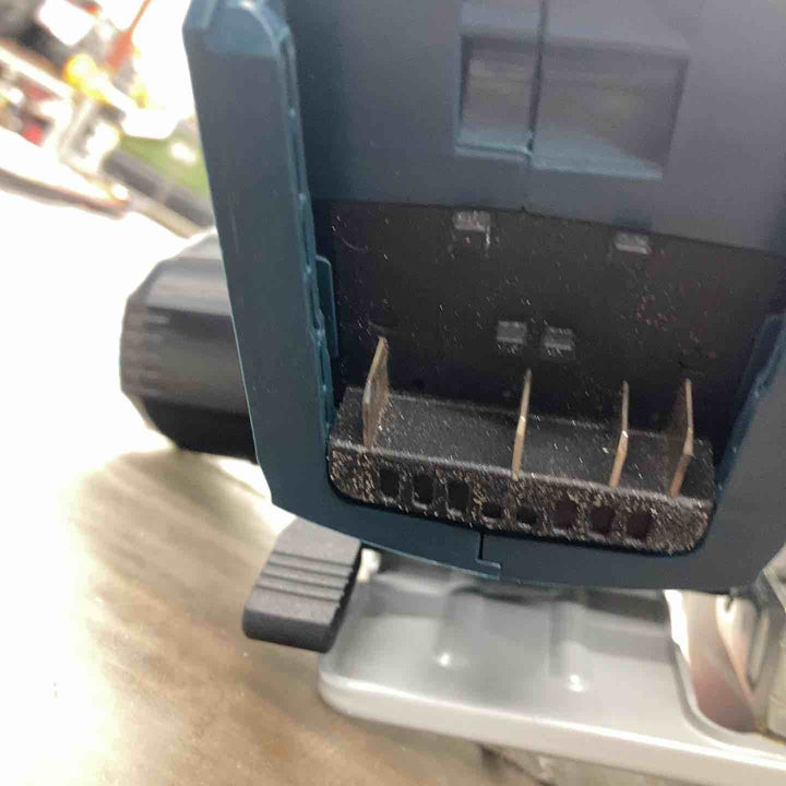 ◇ボッシュ(BOSCH) コードレス丸ノコ GKS 18V-57H【戸田店】