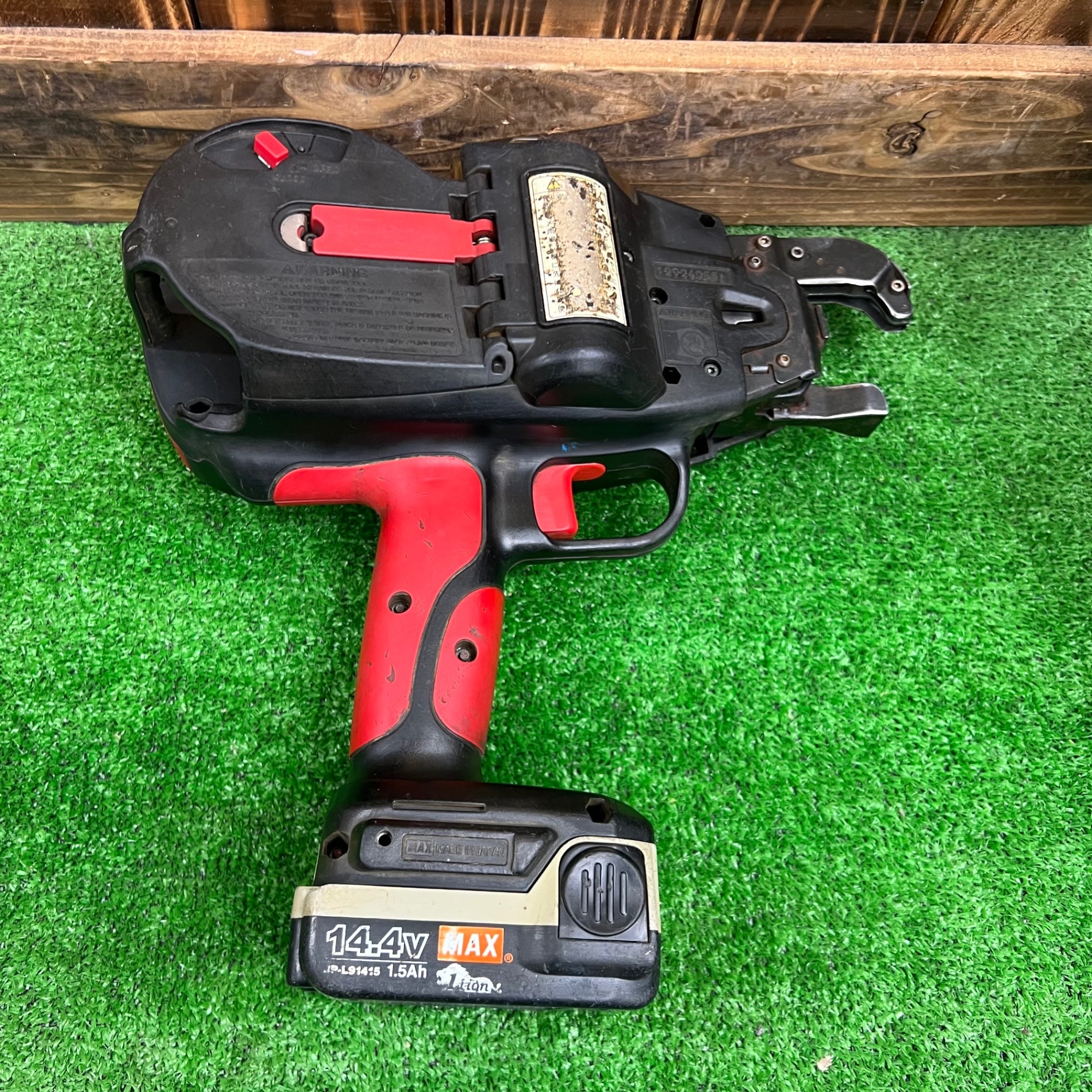 ☆マックス(MAX) 鉄筋結束機 リバータイア RB-399-B2C 動作不良品