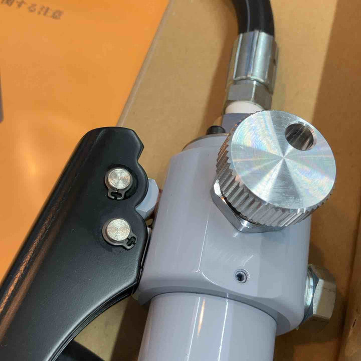 ★亀倉精機(KAMEKURA) 手動油圧式パイプ断水機 SS-30【八潮店】