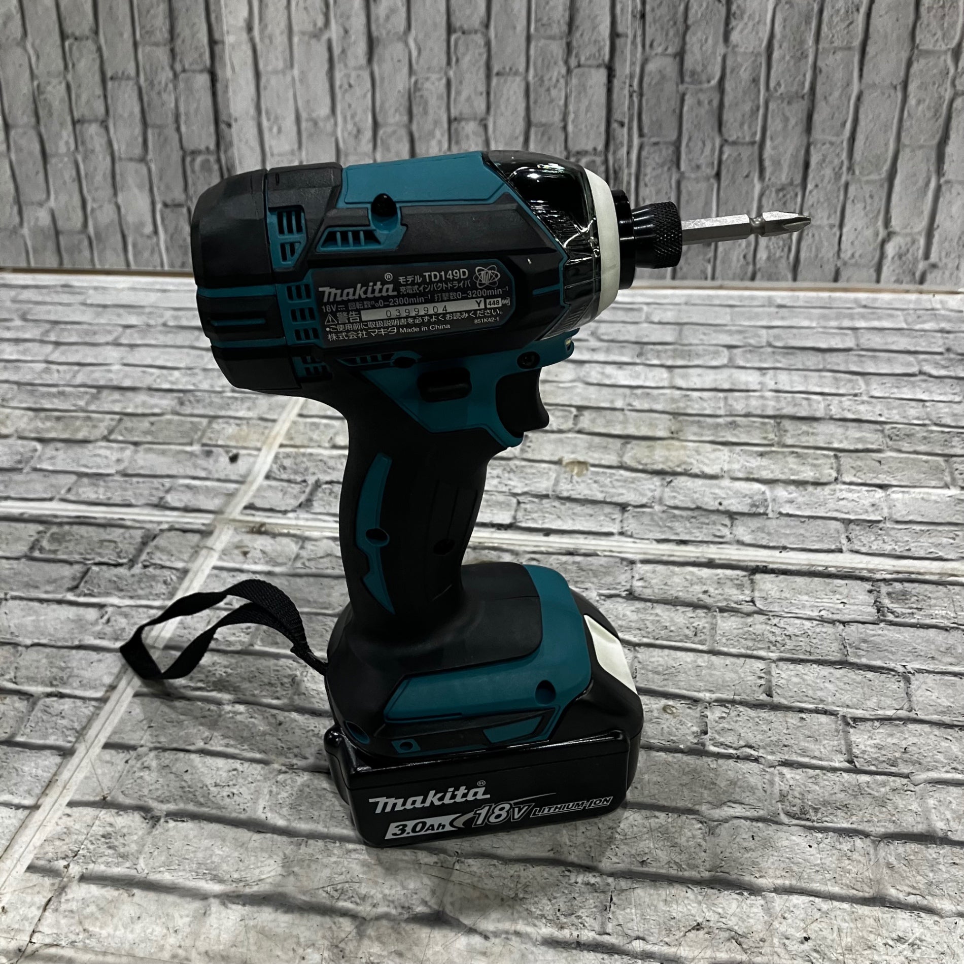【ハッピー】Makita マキタ 充電式インパクトドライバ TD149DRFX 3.0Ah 18V BL1830B ケース付 マキタ 充電式インパクトドライバ TD149DRFX 18V 3.0Ah〜TD149DZ