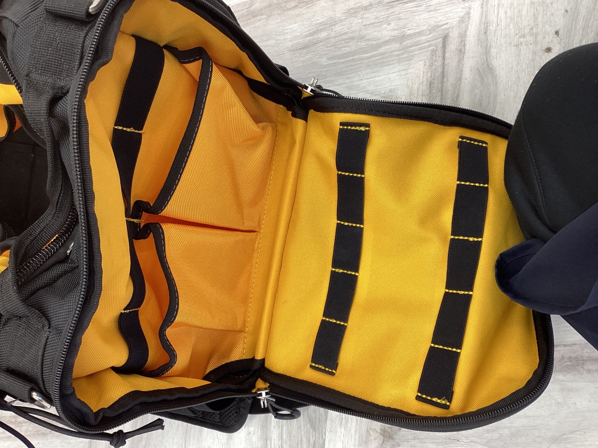 DEWALT タフシステム2.0 ツールバッグ DWST83522-1【越谷店】 – アクト