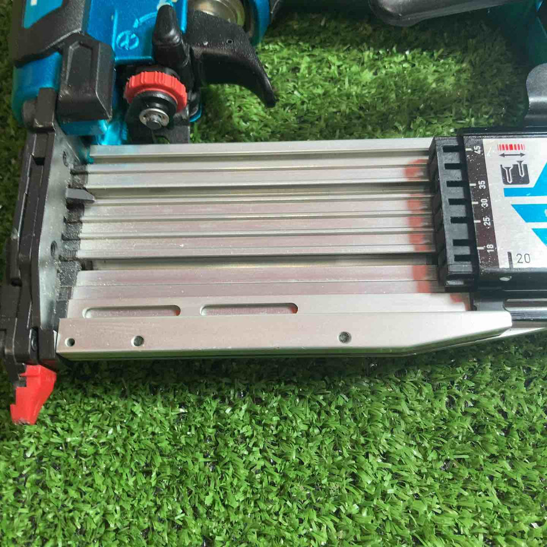 ★マキタ(makita) 高圧ピンネイラ AF502HPM【川崎店】