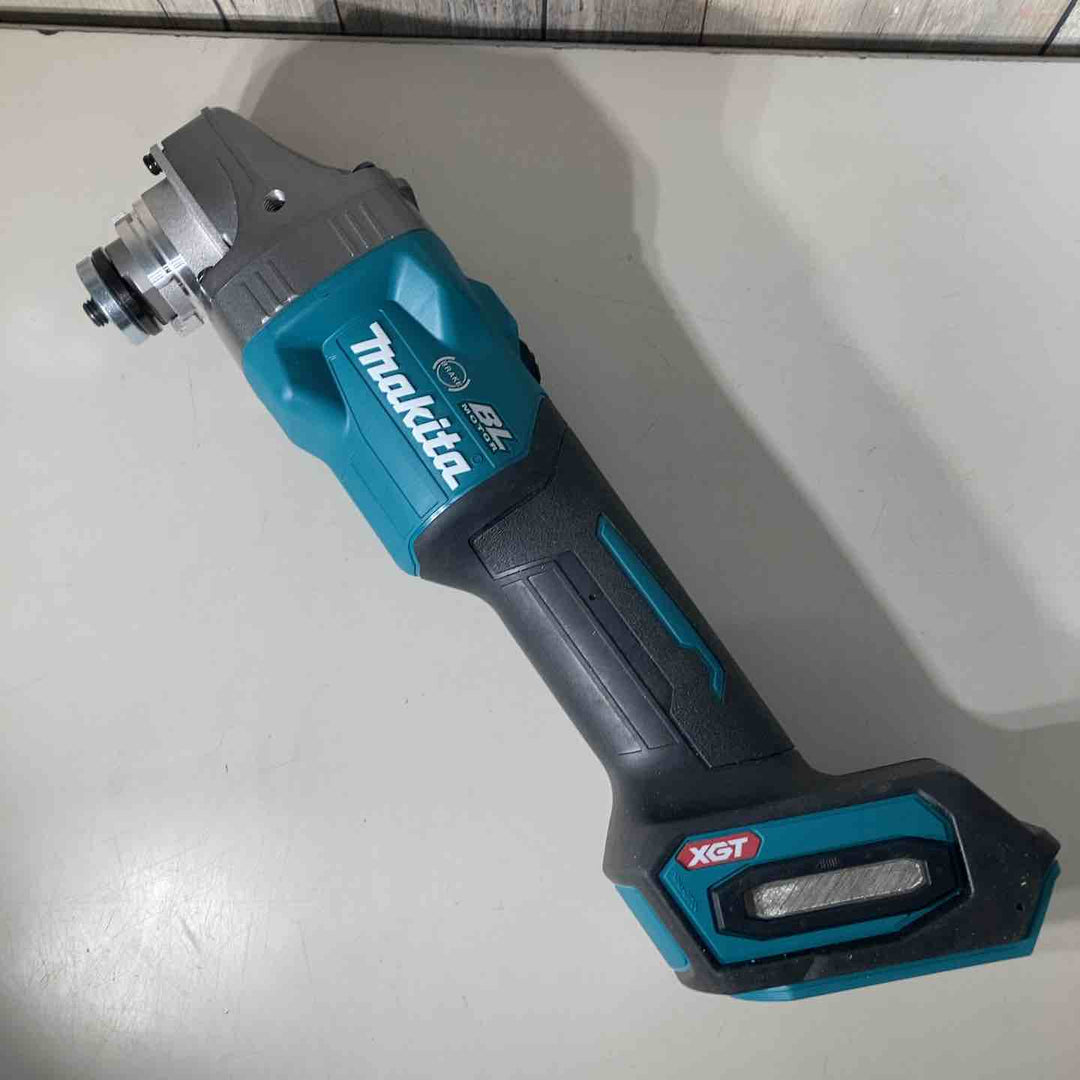 ★マキタ(makita) 40Vmax 100mmコードレスディスクグラインダ GA001GZ 本体のみ【戸田店】