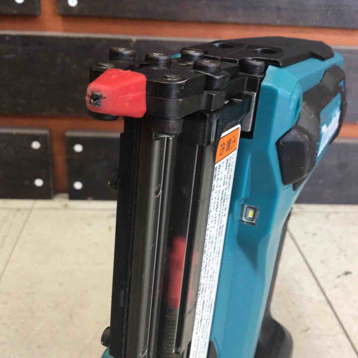 【中古品】 マキタ/makita コードレスピンネイラ PT353DZ 【鴻巣店】