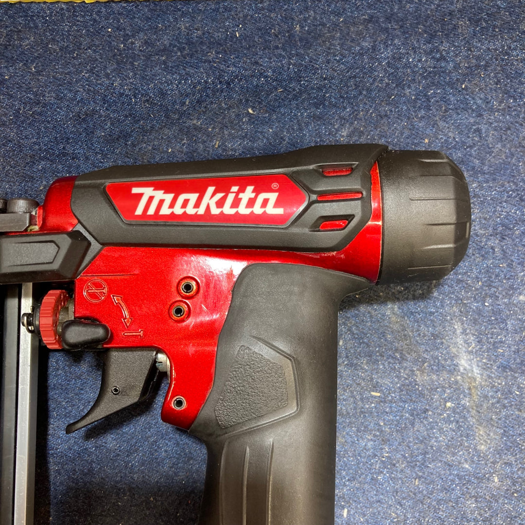 ★マキタ(makita) 高圧ピンネイラ AF502HP ピストン新品交換済み【八潮店】