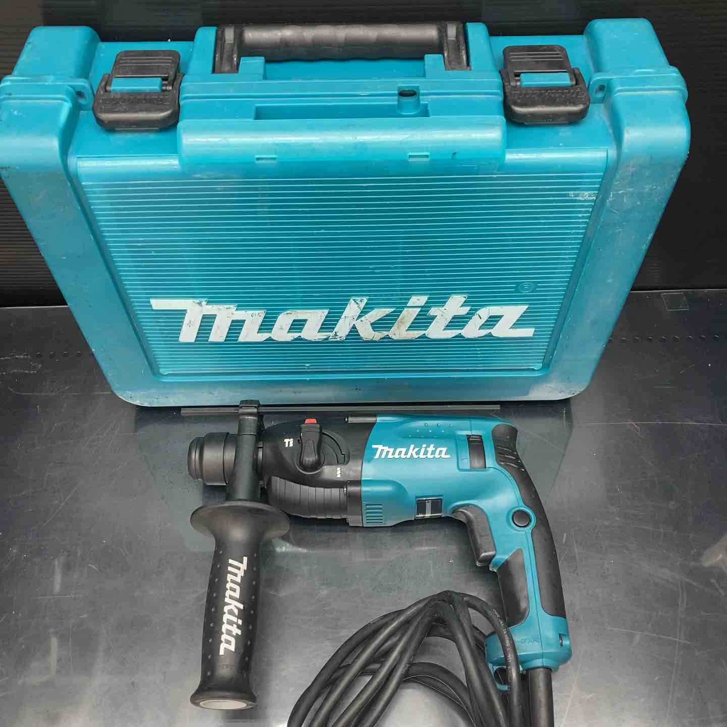 マキタ makita HR4002 ハンマードリル【リライズ野田愛宕店】【中古】 マキタ makita HR4002 ハンマードリル【リライズ野田愛宕店】【中古