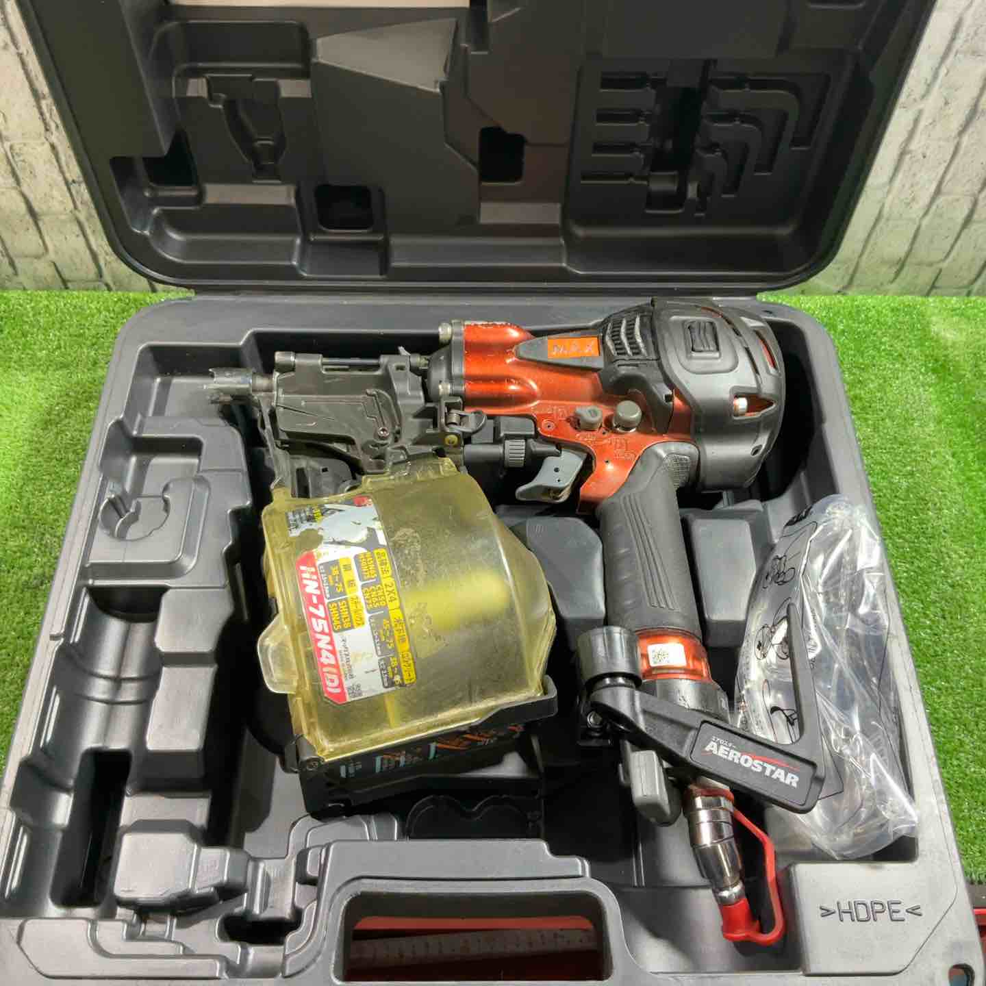 中古品】☆マックス(MAX) 高圧エア釘打ち機 HN-75N4(D)-R【八潮店