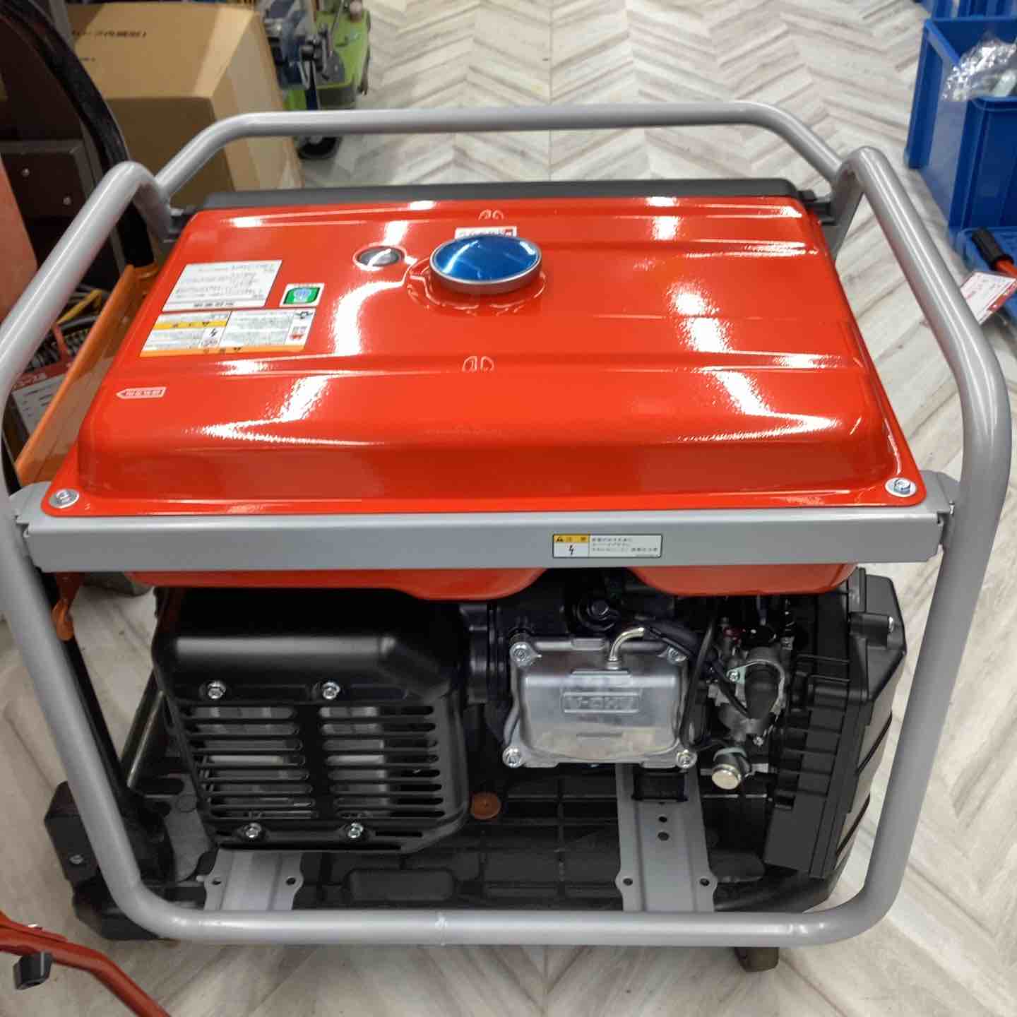 新品未開封！　新ダイワ　ガソリンエンジン発電機　三相200/単相100　EGY6000TE 新ダイワ ガソリンエンジン 三相200V発電機 (50/60Hz選択) - 溶接用品