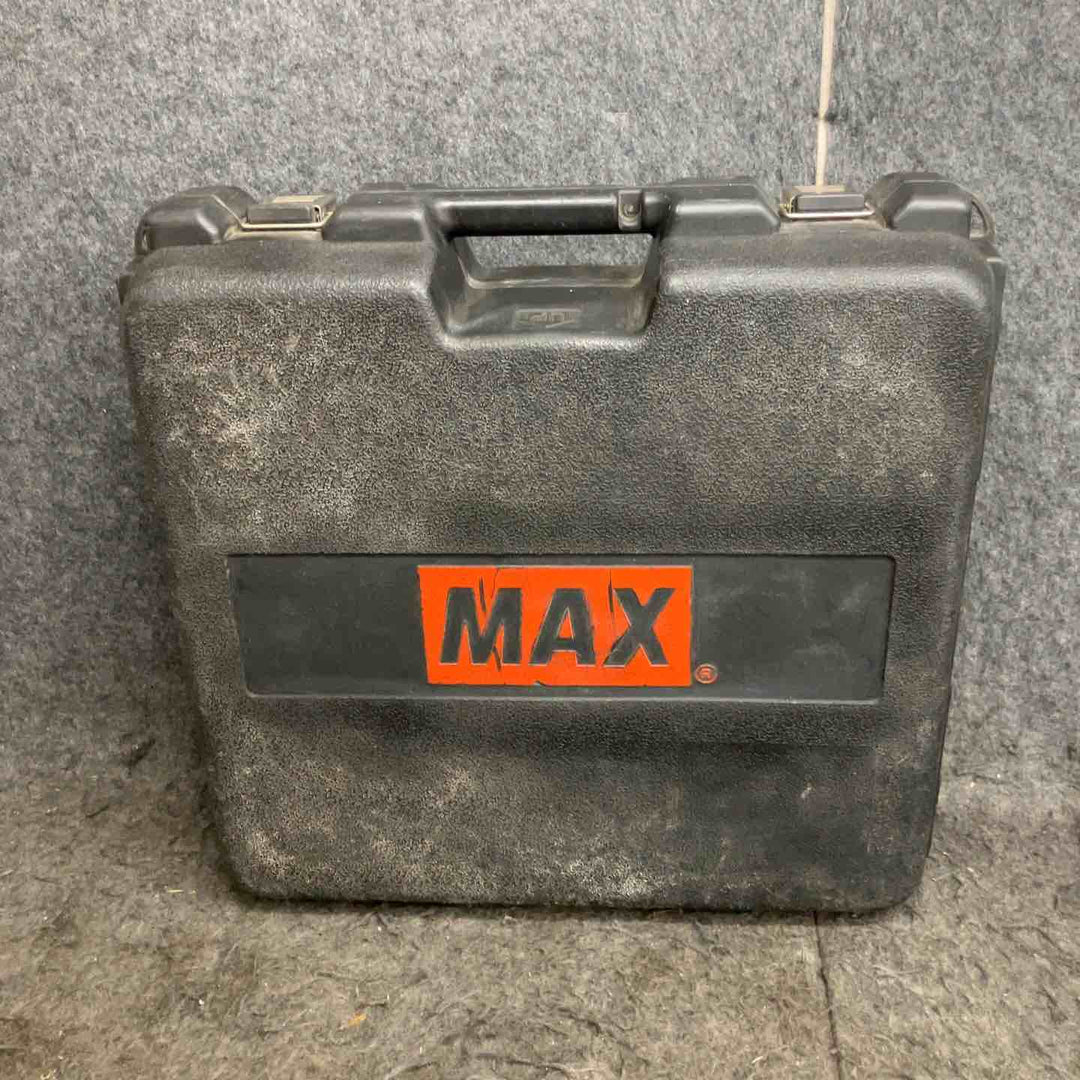 ★マックス(MAX) ガスネイラ GS-738C2 ケース(6V1.5Ahバッテリー*2、充電器、ガス*1)【鴻巣店】