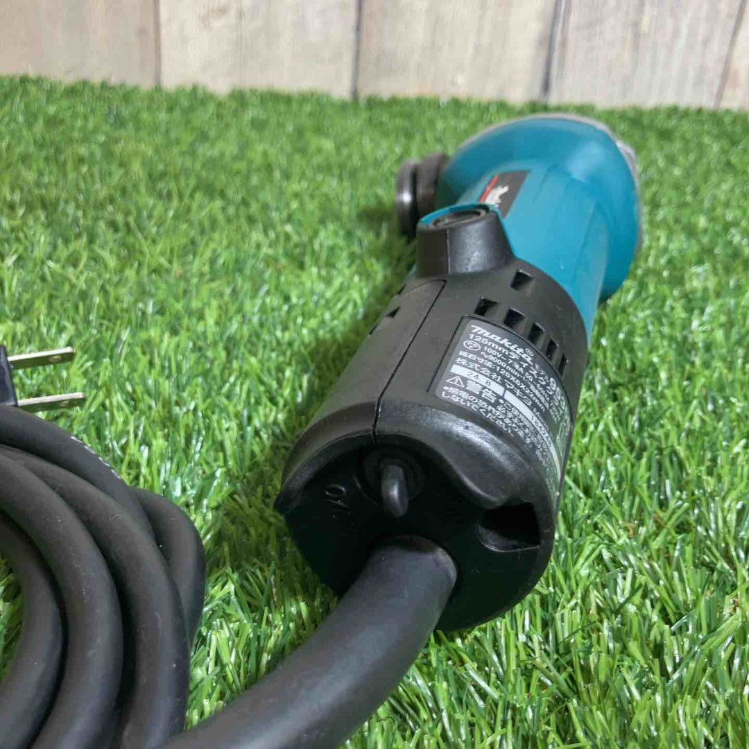 ☆マキタ(makita) 125mm ディスクグラインダ 9535B【戸田店】