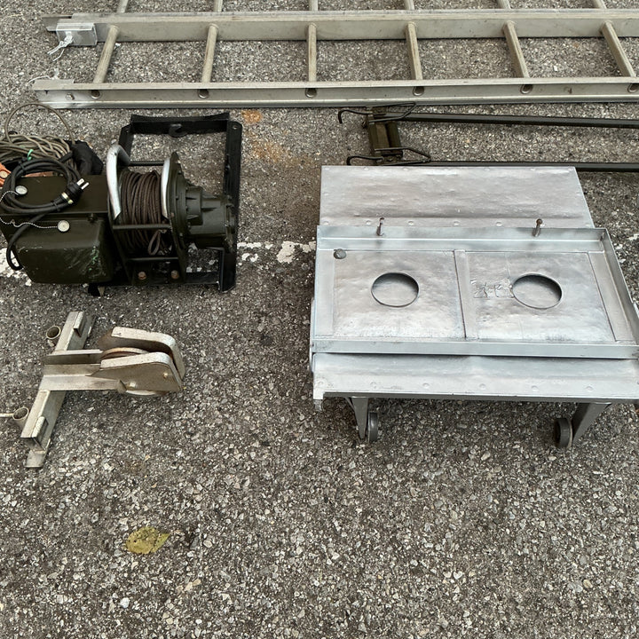 【店頭受取り限定】メーカー不明 トーヨーコーケン ？ ウインチ 荷揚げ機 型式不明 MD-7 ？【草加店】