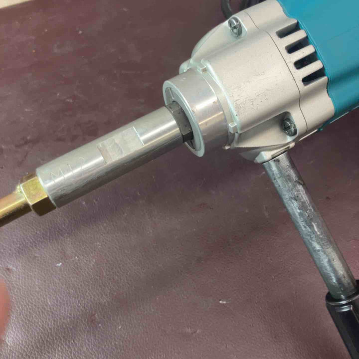 【中古品】 マキタ(makita) コンクリートかくはん機 UT1305 100ｖ 電動ミキサー 【東大和店】