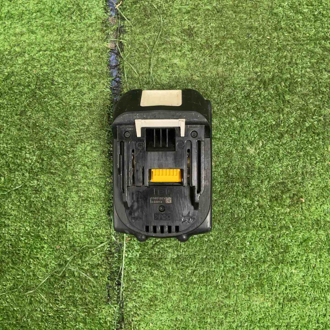 ★マキタ(makita) コードレスインパクトドライバー TD148DRTXL バッテリー二個 充電器付き【草加店】