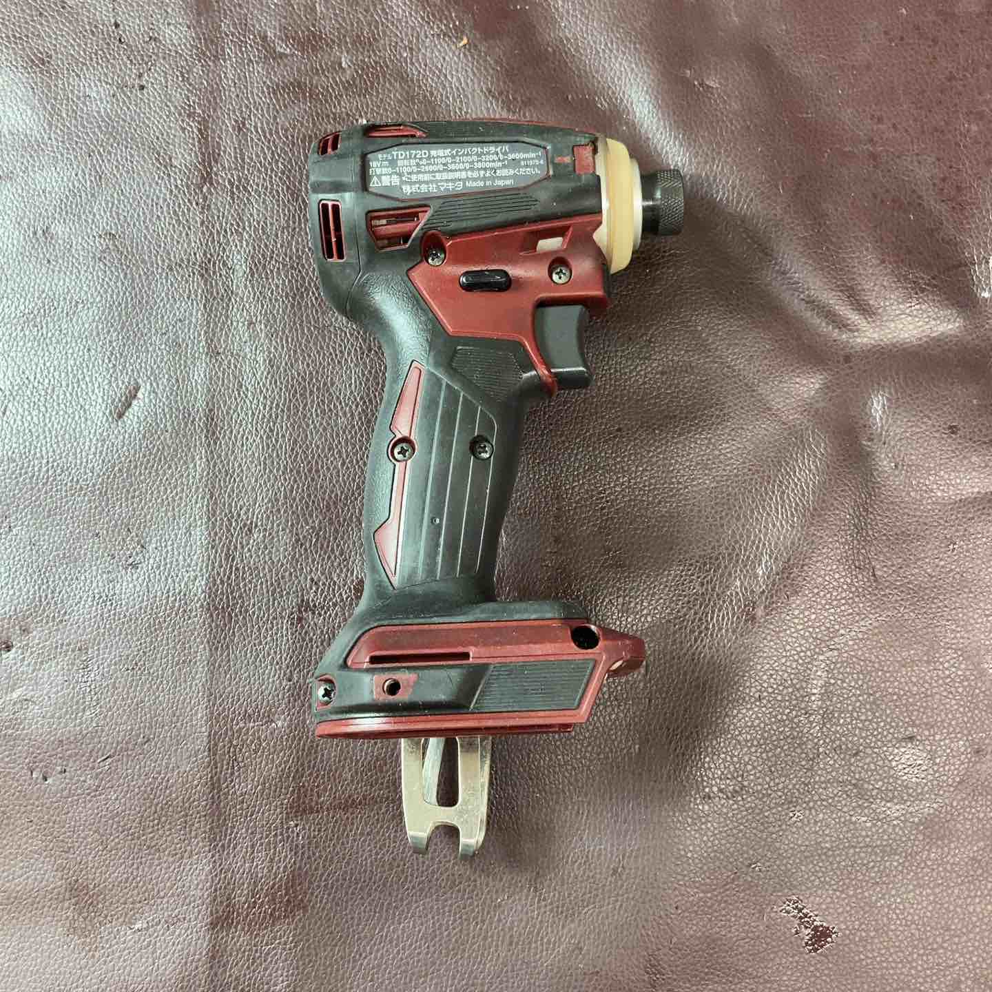 【中古品】 マキタ(makita) コードレスインパクトドライバー TD172DGXAR 【東大和店】 中古品】マキタ(makita) コードレスインパクトドライバー TD172DGXAR