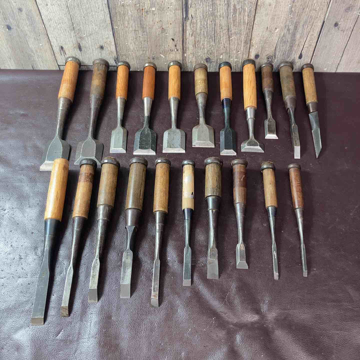 【中古品】鑿(のみ) 正兼2本・助正2本・岩崎・光国・石流・廣貞・勝國3本・幸四郎・守光・久五郎・利信・菊貞など 計21本【東大和店】