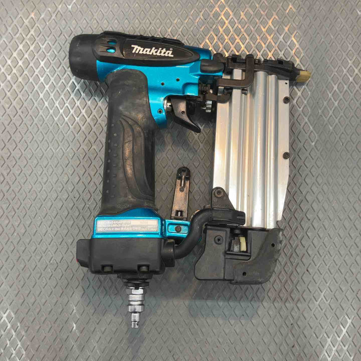【中古品】マキタ(makita) 高圧ピンネイラ AF501HPM【所沢店】