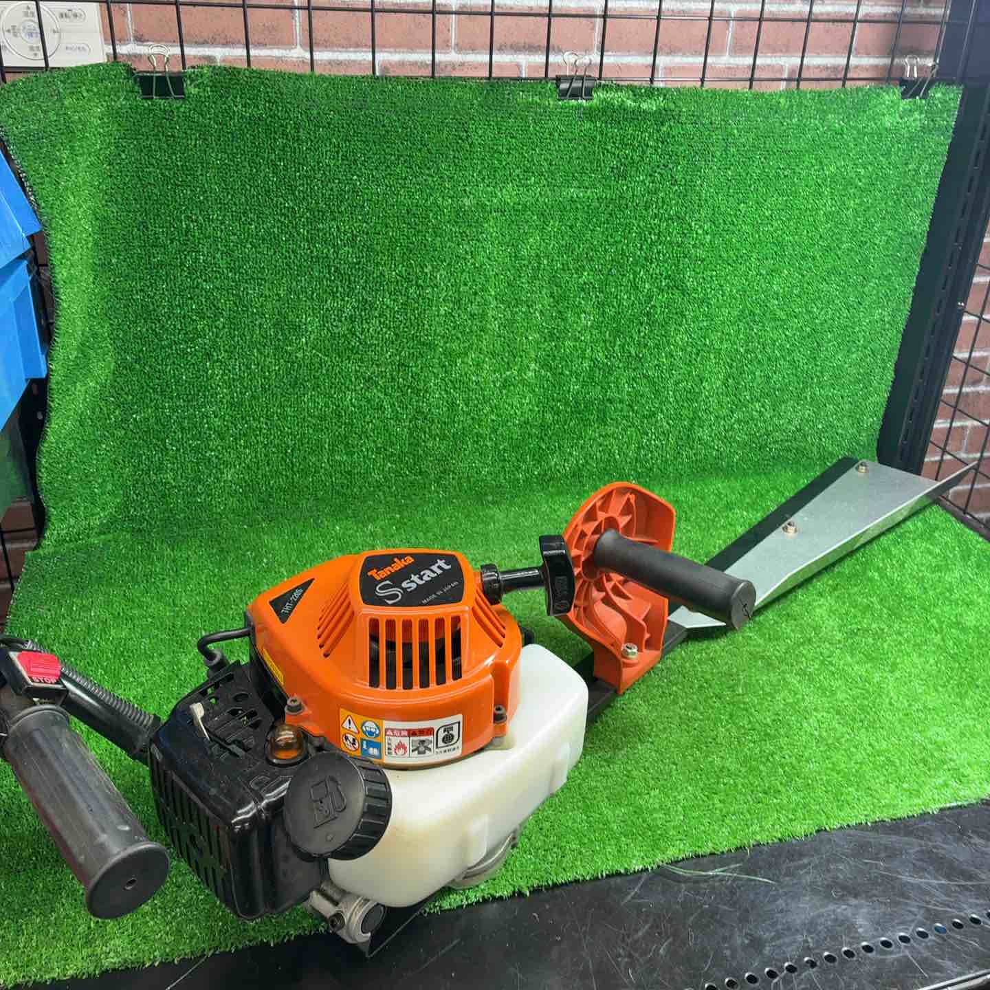 タナカ THT-1800 ヘッジトリマー【リライズ野田愛宕店】【店頭取引限定】【中古】管理番号：ITETNF88MQRG 農業・園芸用機器 – タグ 