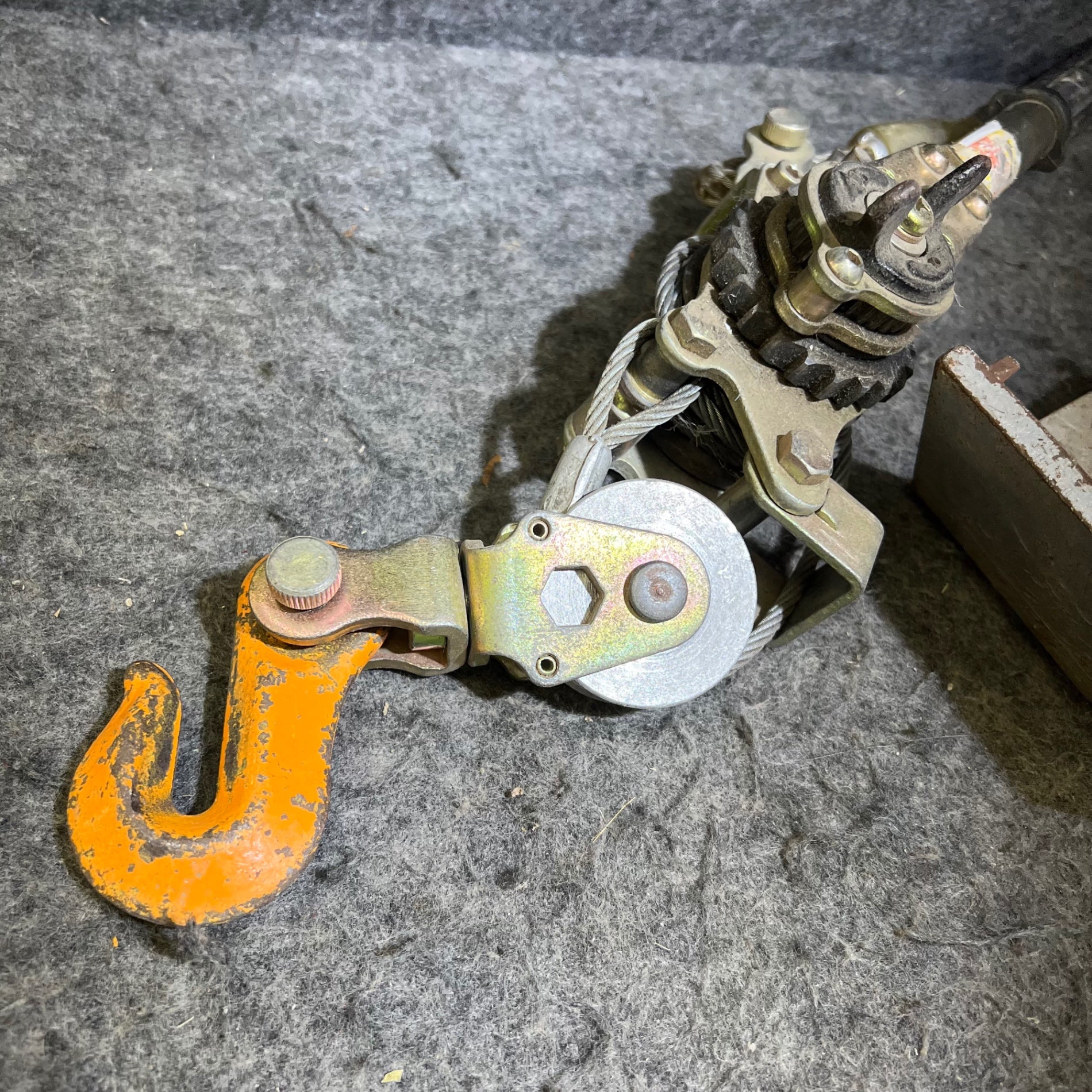 **大見工業 自在張線器 張線能力 1000kg  シメールZ4型 大見工業 クランパー シメール Z4型 張線能力：1000kg 【桶川店