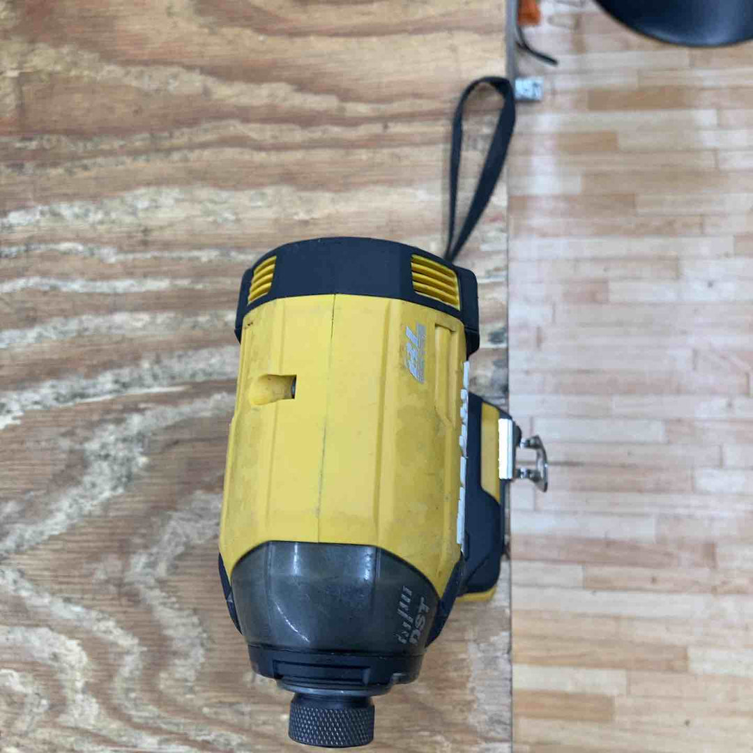 ★マキタ(makita) コードレスインパクトドライバー TD002GDXFY【柏店】