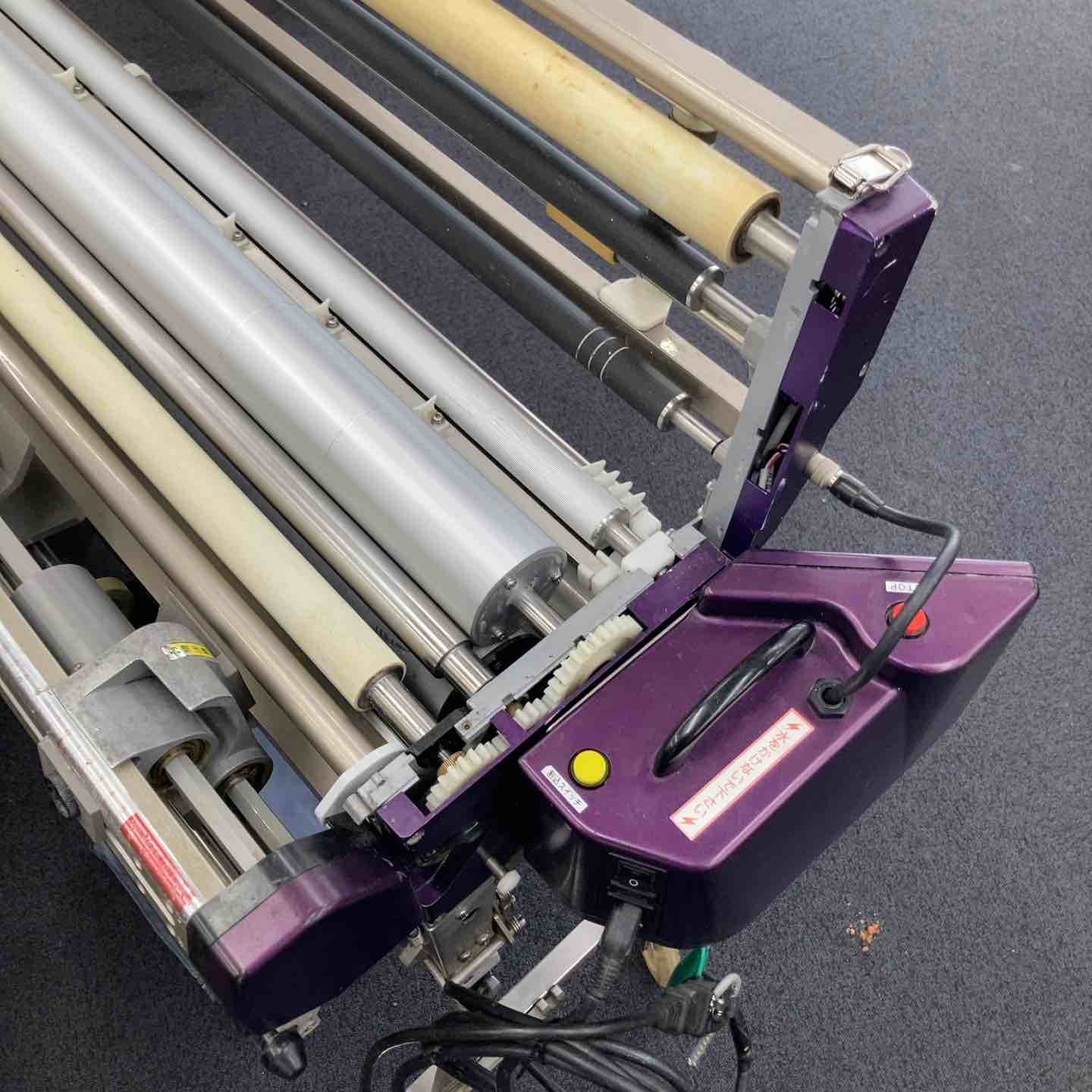 極東　自動壁紙糊付け機　HBM-01 極東 自動壁紙糊付け機 HBM-01