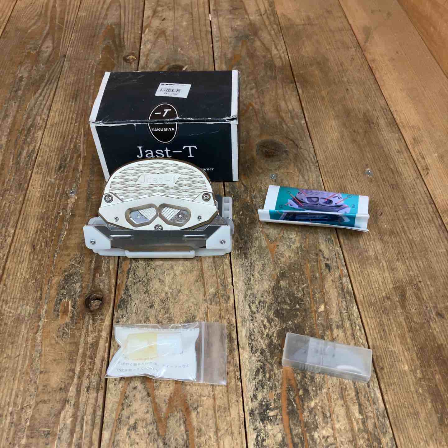 Jast-T ［ジャスティー］コーナーカッター クッションフロア パーキリ