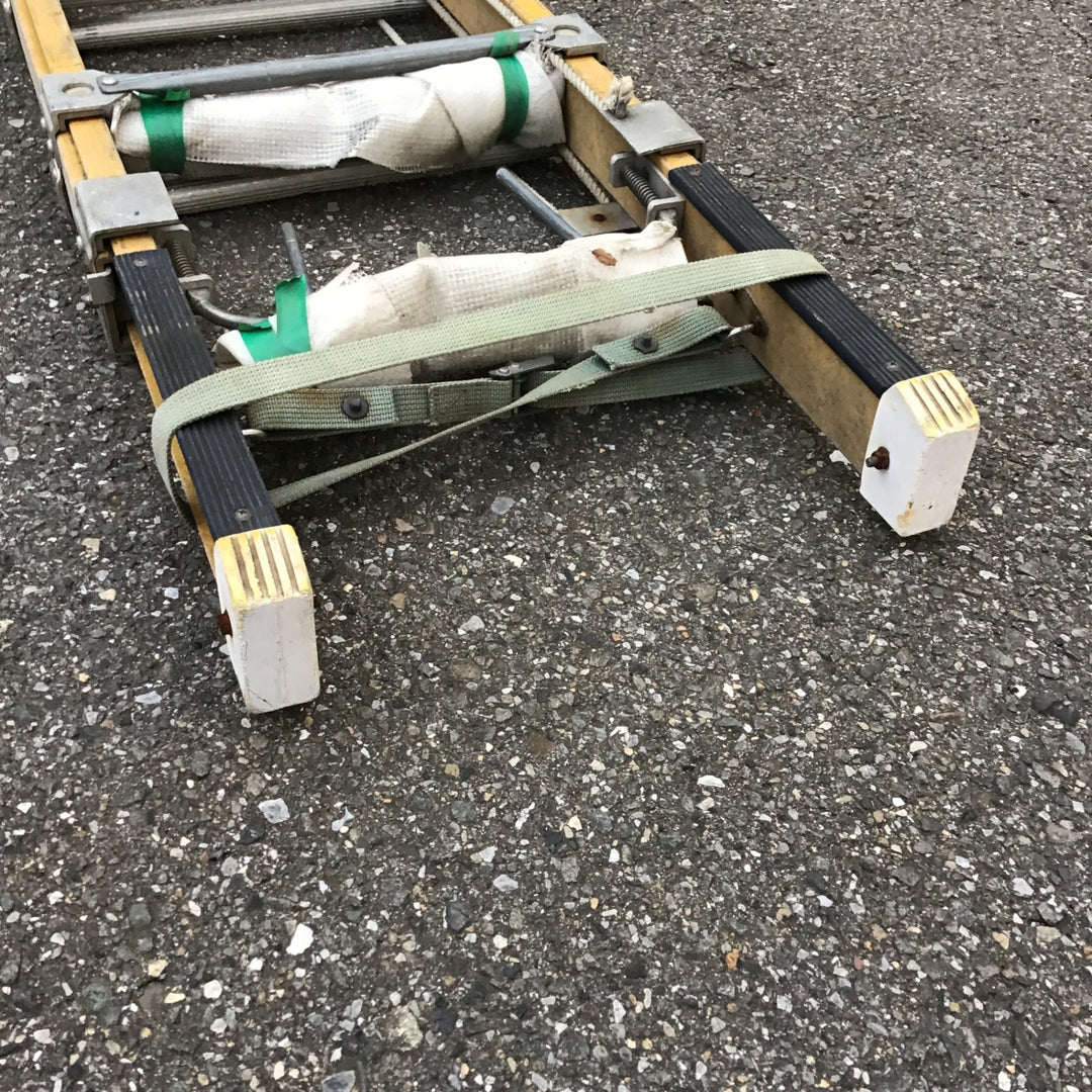 【店頭受取り限定】ナカオ 絶縁二連伸縮はしご　型式不明【所沢店】