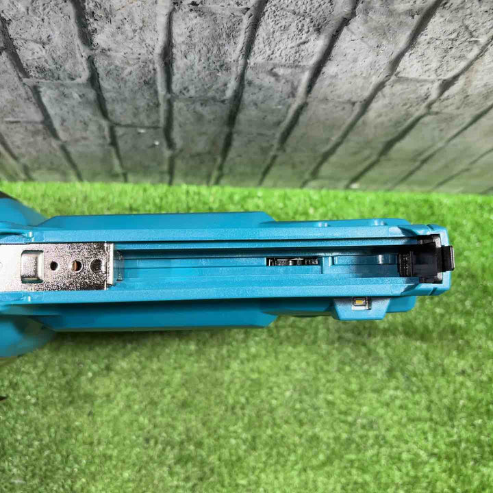 ◇マキタ(makita) 18V コードレスタッカ ST112DRG 動作確認済み【川口店】